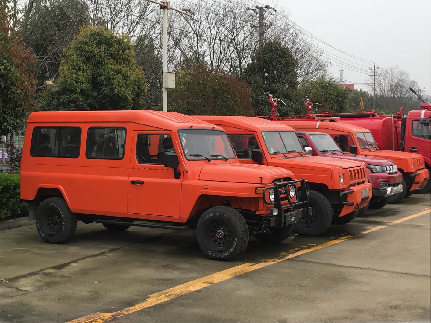 北汽四驅8座森林防火指揮車