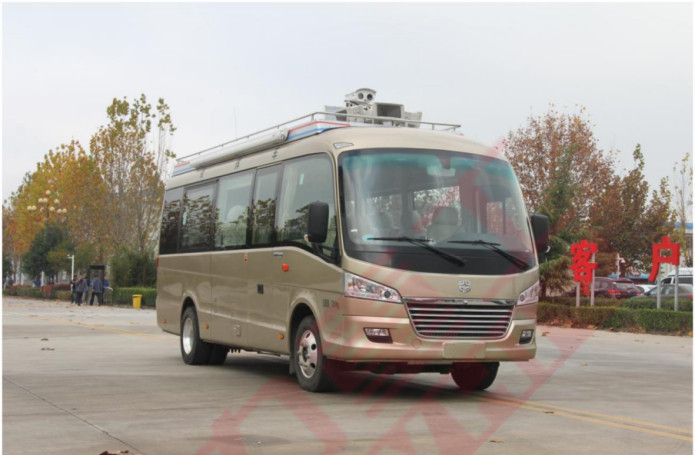 中通考斯特應急指揮車